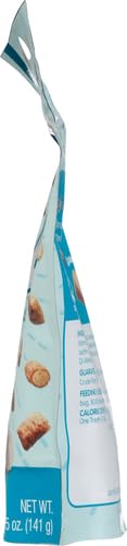 Blue Buffalo Bursts Crunchy & Creamy Cat Treats, Great for Training, Savory Seafood, 5-oz. Bag